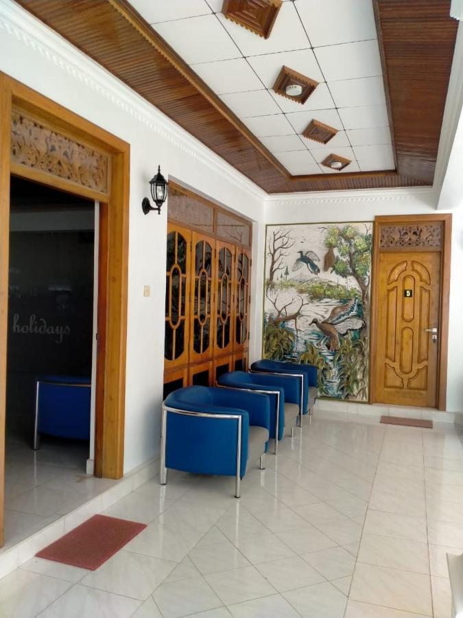 Holidays Hotel Nainamadama Exterior foto