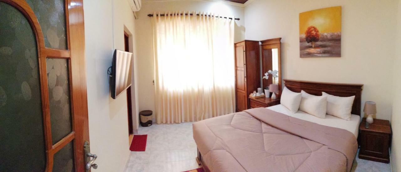 Holidays Hotel Nainamadama Exterior foto